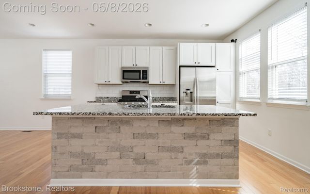 512 Midland Boulevard, Royal Oak, MI 48073