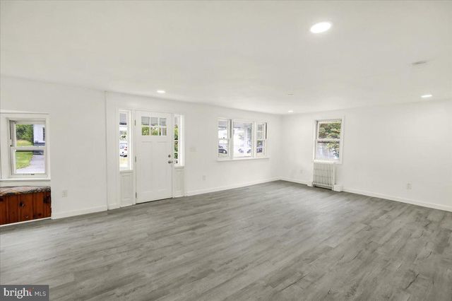 105 GIBRALTAR RD, Reading, PA 19606