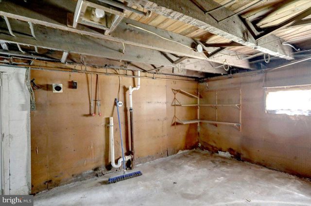 105 GIBRALTAR RD, Reading, PA 19606