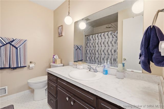 1021 Gerald Drive, Clarksville, IN 47129