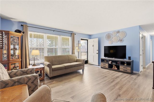 1021 Gerald Drive, Clarksville, IN 47129