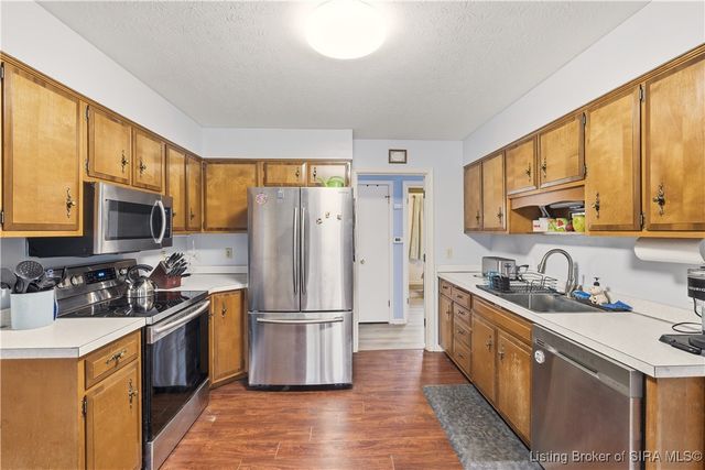 1021 Gerald Drive, Clarksville, IN 47129