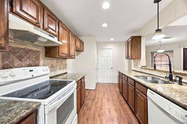 12902 Sandri Lane, Houston, TX 77077