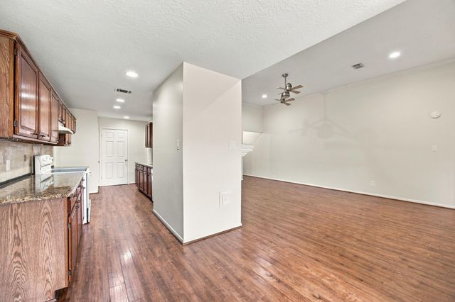12902 Sandri Lane, Houston, TX 77077