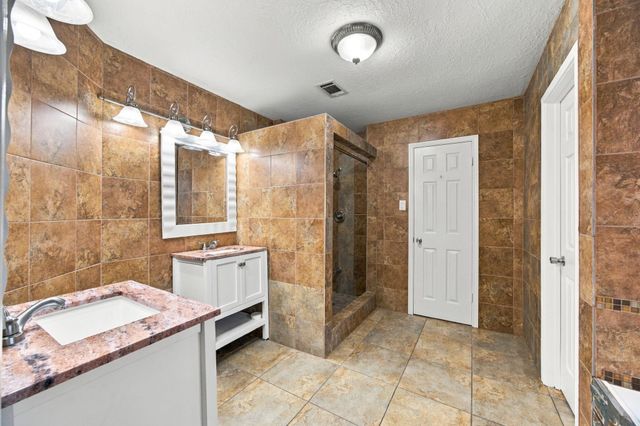12902 Sandri Lane, Houston, TX 77077