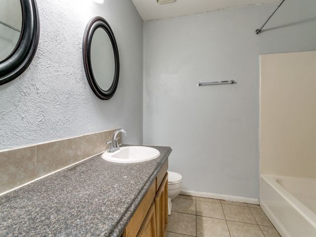 980 Meadow Circle S, Keller, TX 76248