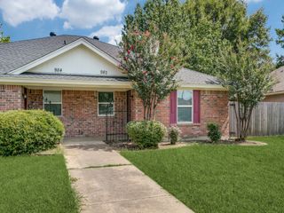 980 Meadow Circle S, Keller, TX 76248