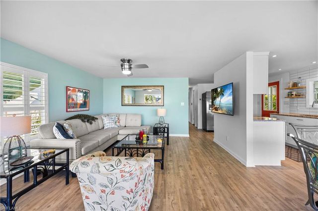 216 Rookery RD, Naples, FL 34114