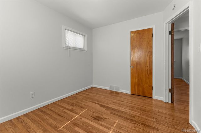 4142 Gertrude Street, Dearborn Heights, MI 48125