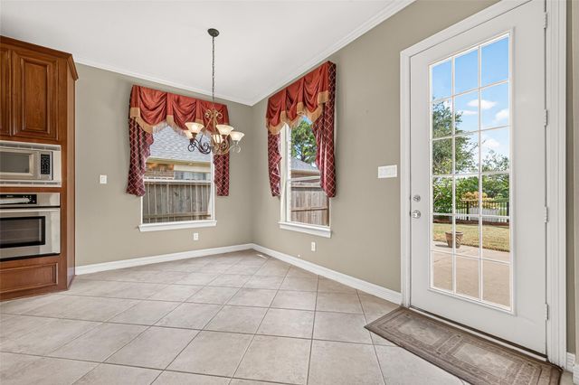 2313 Delta Bridge Drive, Pearland, TX 77584