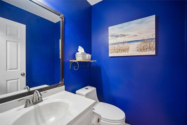 4709 80th Place, Urbandale, IA 50322