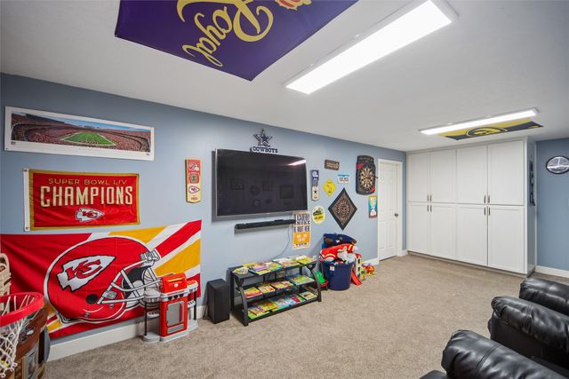 4709 80th Place, Urbandale, IA 50322