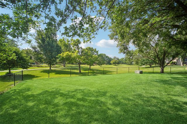 4709 80th Place, Urbandale, IA 50322