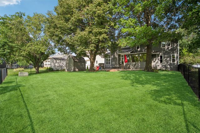 4709 80th Place, Urbandale, IA 50322
