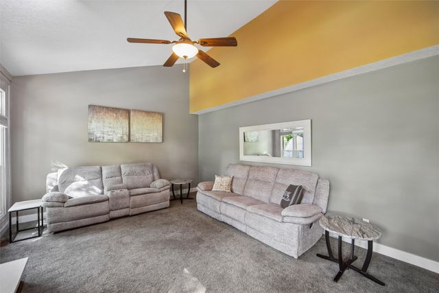 4709 80th Place, Urbandale, IA 50322