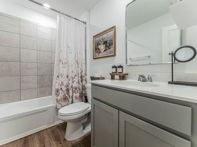 524 Sebring CIR, Hutto, TX 78634