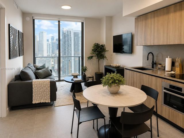 121 NE 5th St 3002, Miami, FL 33132