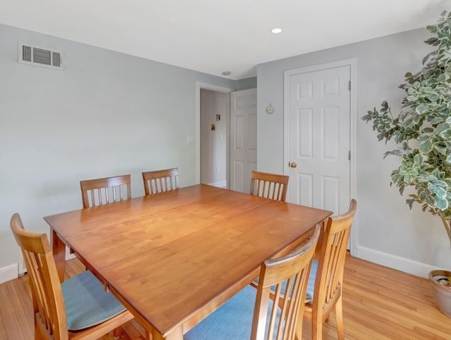 19 Saville St, Saugus, MA 01906