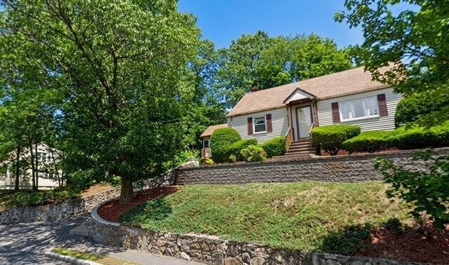19 Saville St, Saugus, MA 01906