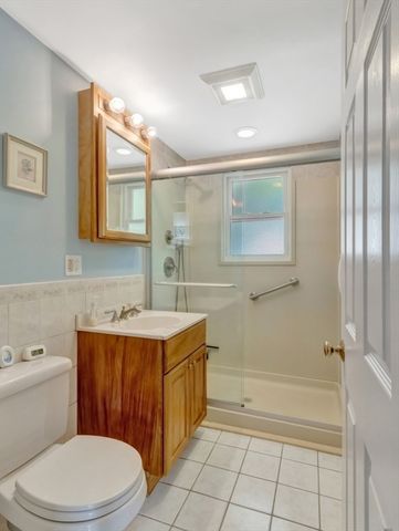 19 Saville St, Saugus, MA 01906