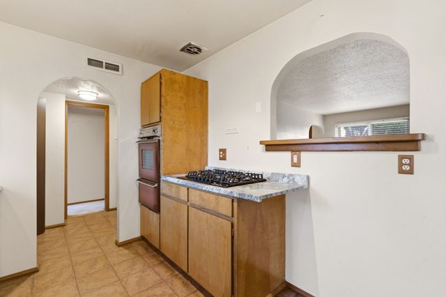 1711 Avenida Cristobal Colon, Santa Fe, NM 87501