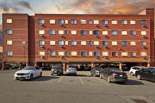 111 Foster St 305, Peabody, MA 01960