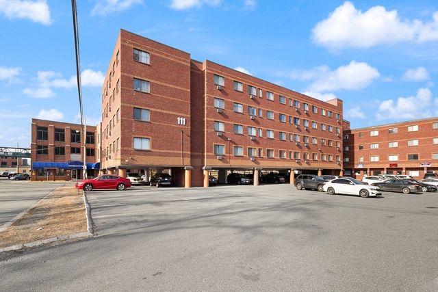 111 Foster St 305, Peabody, MA 01960