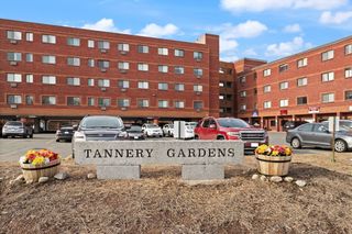 111 Foster St 305, Peabody, MA 01960