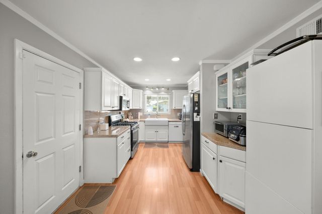 3001 Ramsgate Way, Rancho Cordova, CA 95670