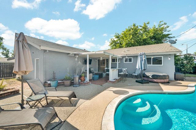3001 Ramsgate Way, Rancho Cordova, CA 95670
