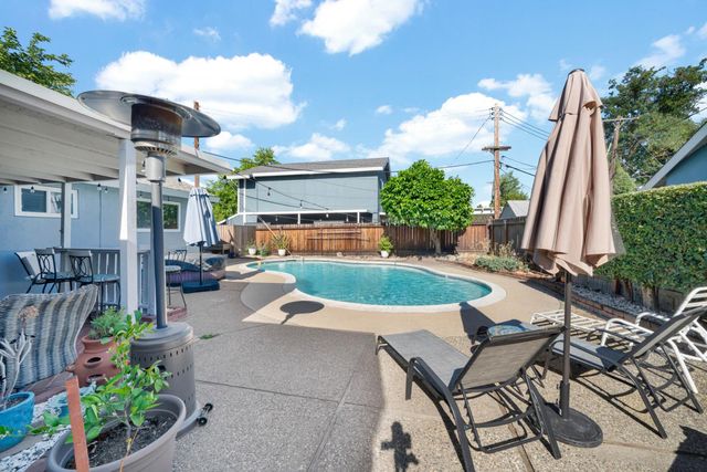 3001 Ramsgate Way, Rancho Cordova, CA 95670