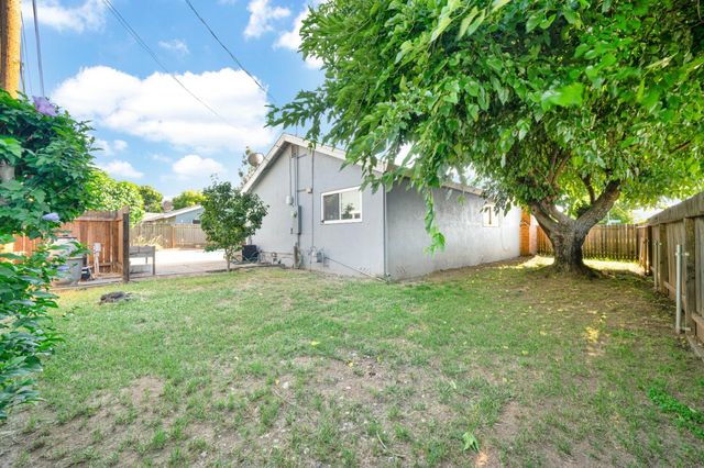 3001 Ramsgate Way, Rancho Cordova, CA 95670