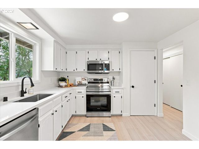 605 Ne 8TH Ave, Battle Ground, WA 98604