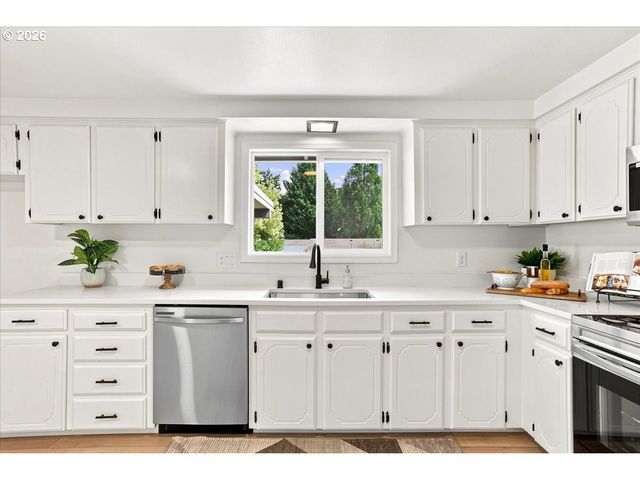 605 Ne 8TH Ave, Battle Ground, WA 98604