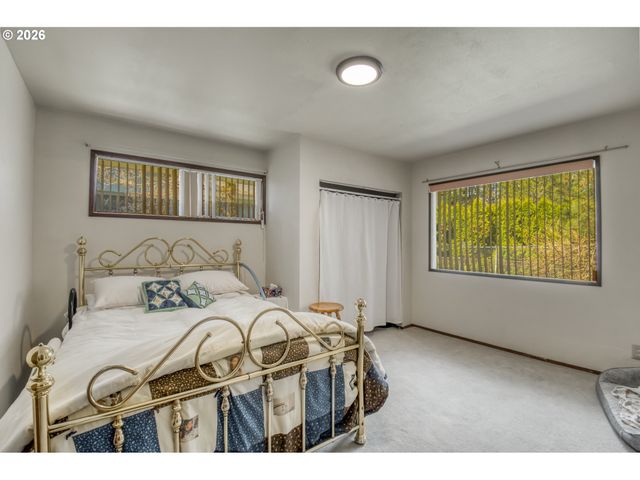 1611 CAMINO Dr, Forest Grove, OR 97116