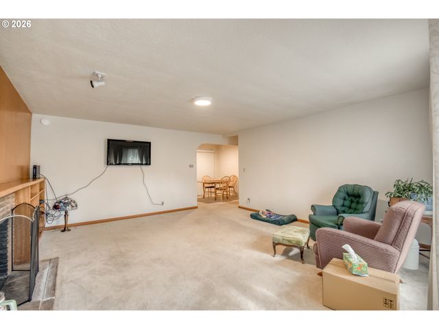 1611 CAMINO Dr, Forest Grove, OR 97116