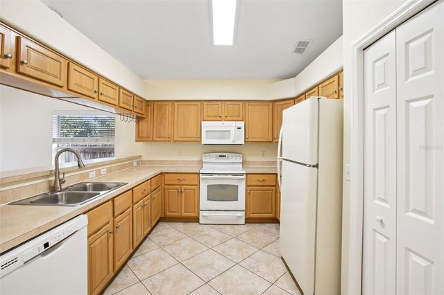 2719 W UNION STREET, Tampa, FL 33607