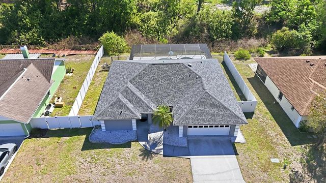 8421 COUNTRY PARK WAY, Sarasota, FL 34243