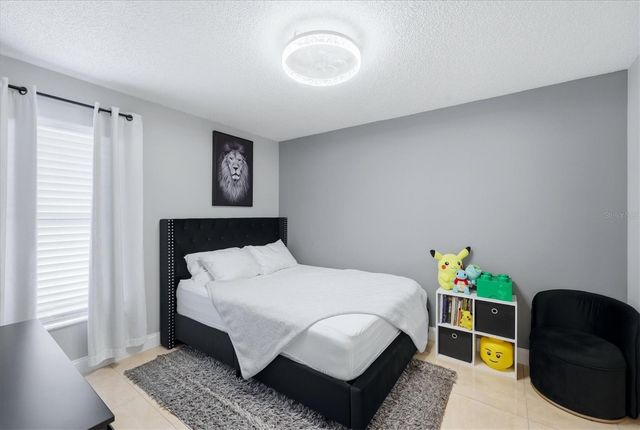 8421 COUNTRY PARK WAY, Sarasota, FL 34243