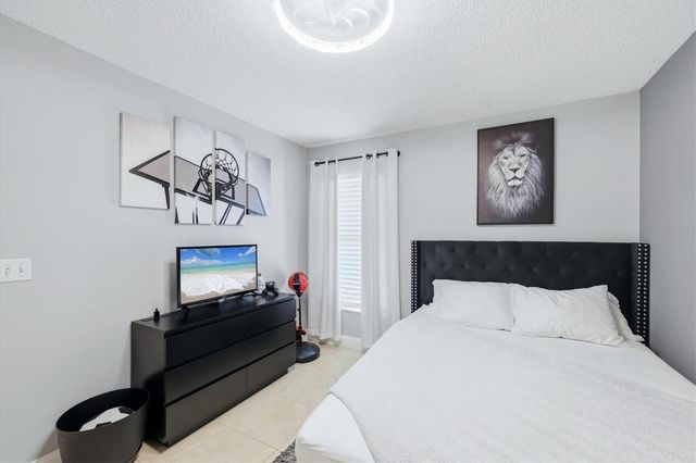 8421 COUNTRY PARK WAY, Sarasota, FL 34243