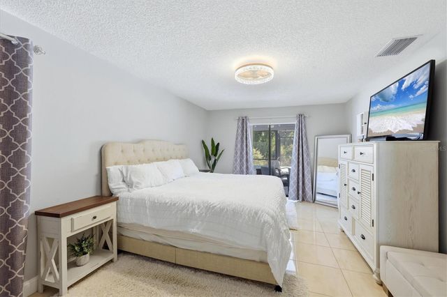 8421 COUNTRY PARK WAY, Sarasota, FL 34243