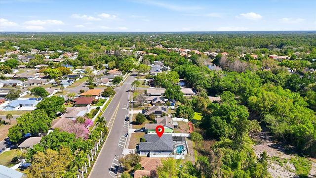 8421 COUNTRY PARK WAY, Sarasota, FL 34243