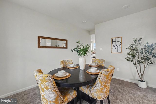 218 HAYBINE DR, Shenandoah Junction, WV 25442