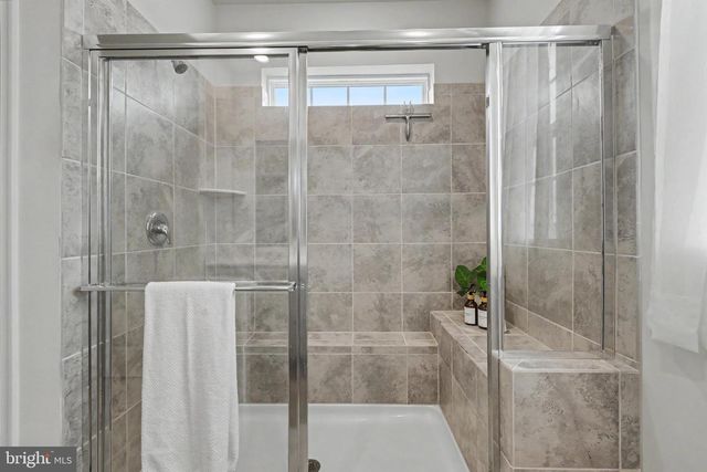 218 HAYBINE DR, Shenandoah Junction, WV 25442