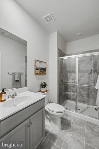218 HAYBINE DR, Shenandoah Junction, WV 25442