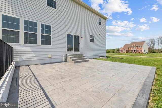 218 HAYBINE DR, Shenandoah Junction, WV 25442