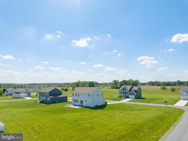 218 HAYBINE DR, Shenandoah Junction, WV 25442