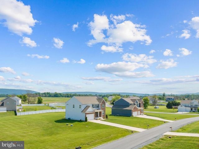 218 HAYBINE DR, Shenandoah Junction, WV 25442