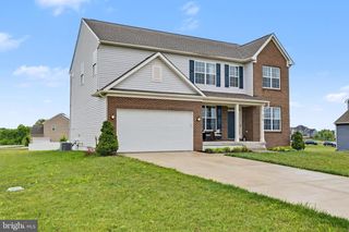 218 HAYBINE DR, Shenandoah Junction, WV 25442