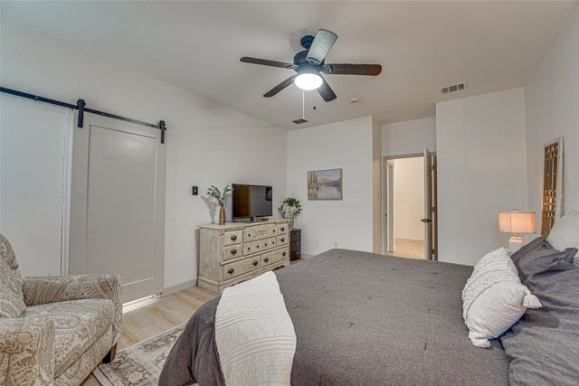 5218 Griffins Pointe Drive, Rowlett, TX 75089